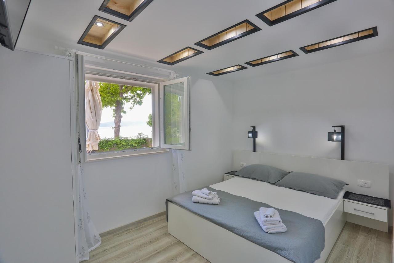 Guesthouse On The Beach บาชกาโวดา ภายนอก รูปภาพ